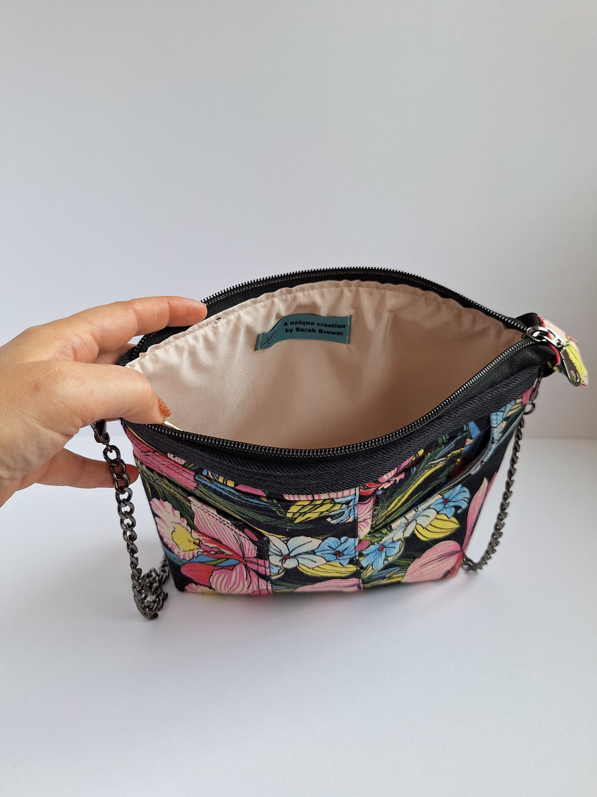 Chain Strap Mini: black and pink floral