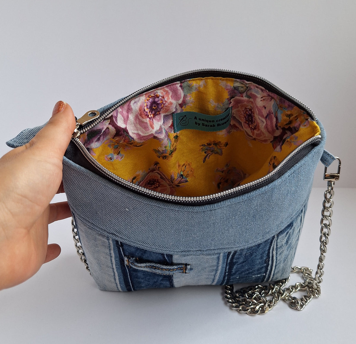 The Chain Strap Mini: Blue Mix