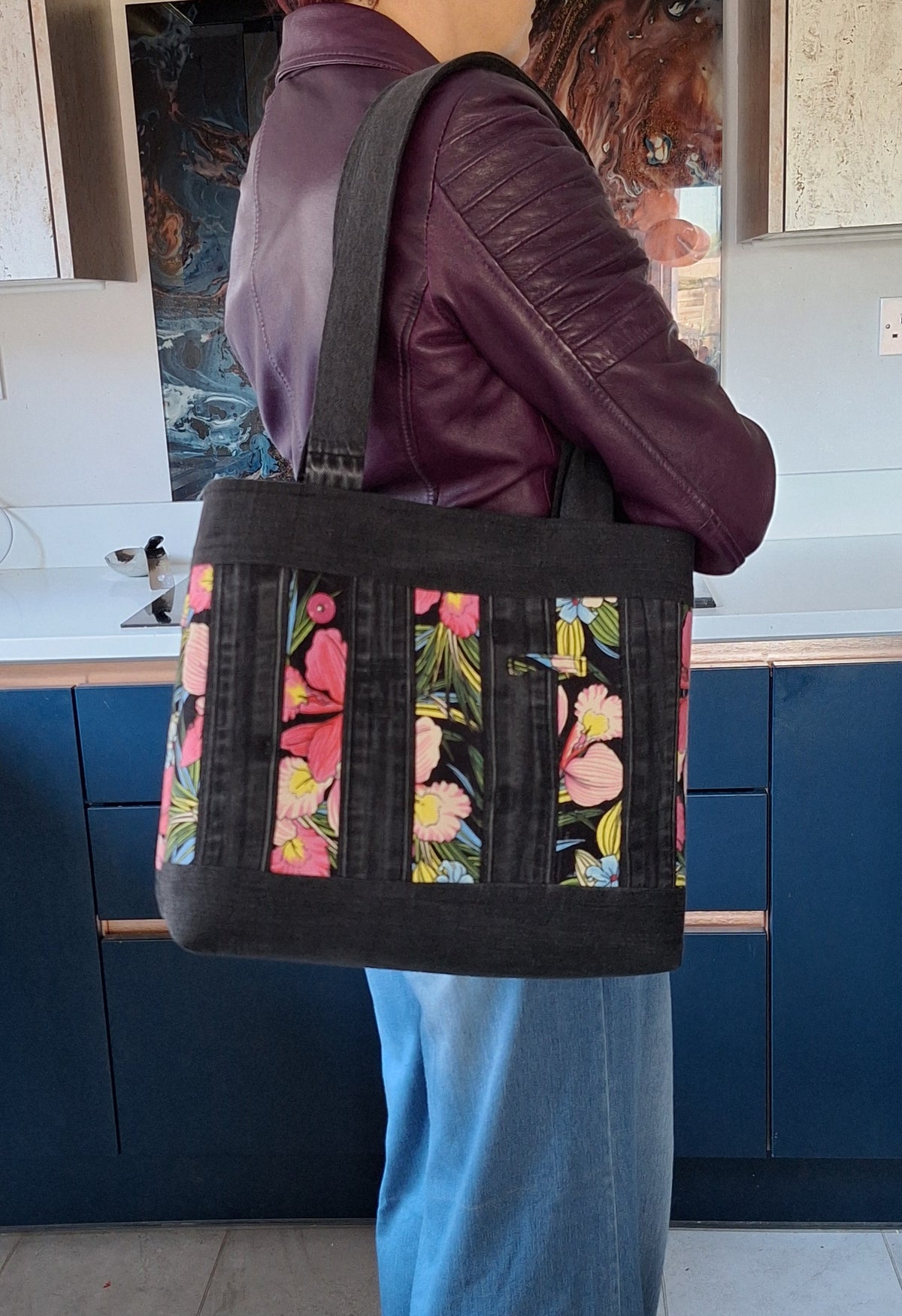 The Classic Tote: Black & Pink Floral