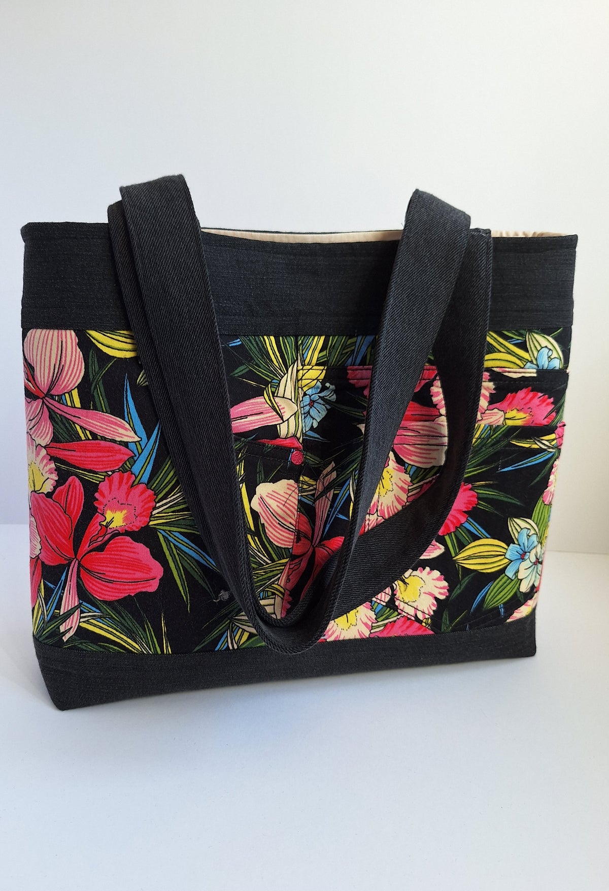 The Classic Tote: Black & Pink Floral
