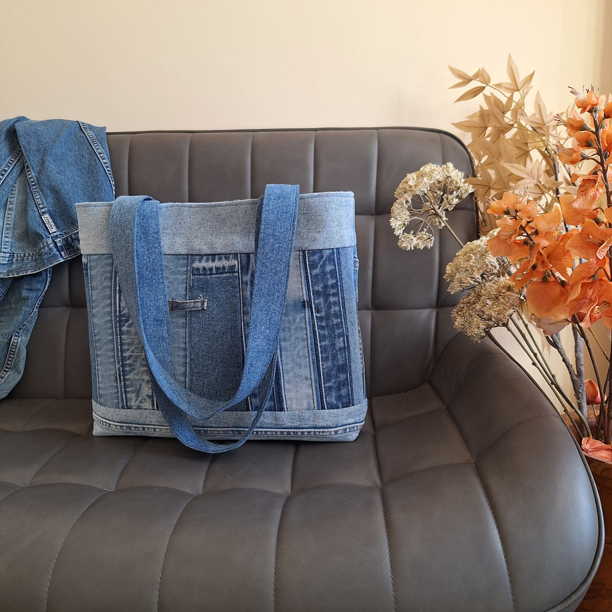 The Classic Tote: Blues with blue paisley lining