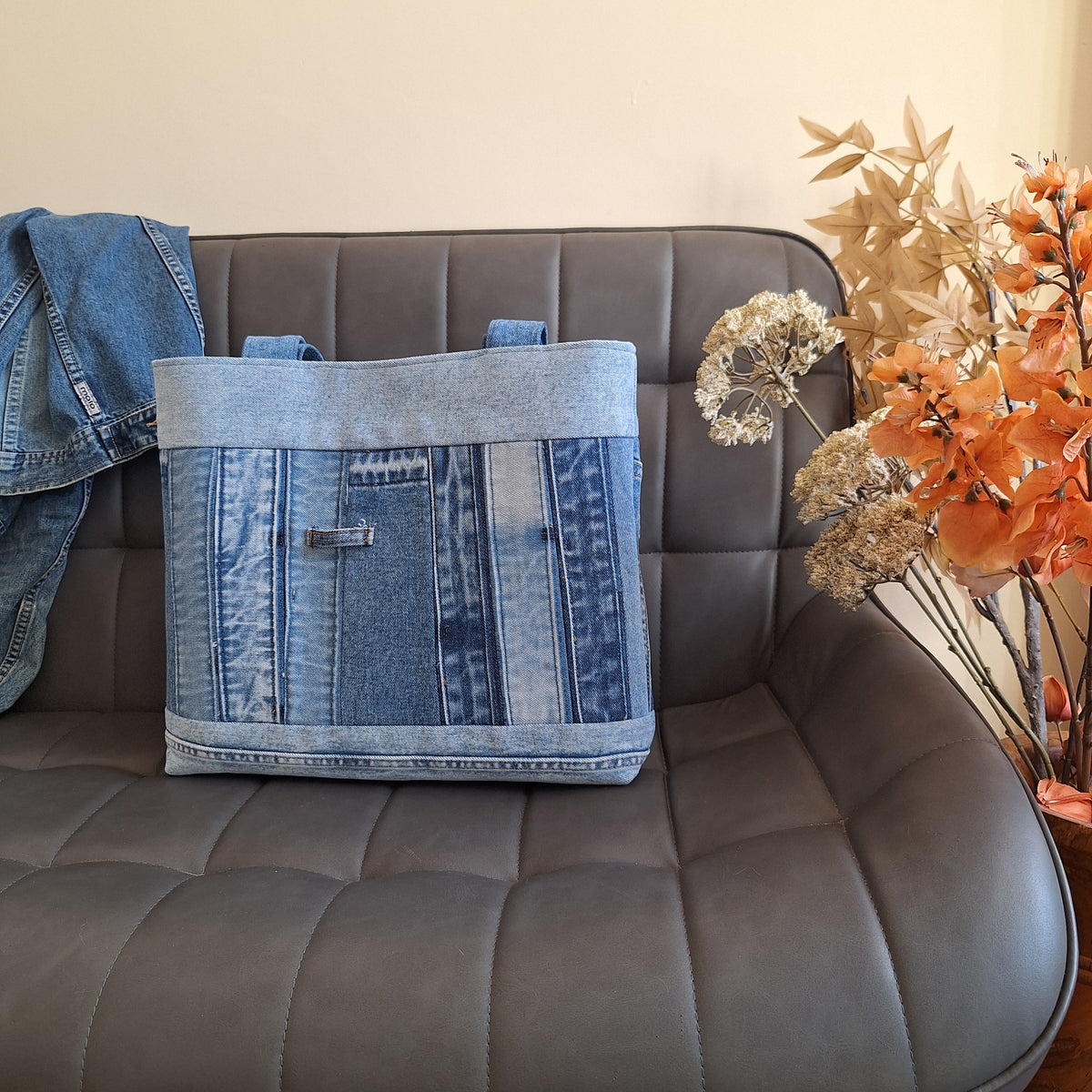 The Classic Tote: Blues with blue paisley lining